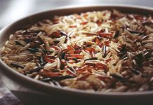 洗紫米連水都變色,是買到染色產品嗎?別擔心,其實是「花青素」溶出了